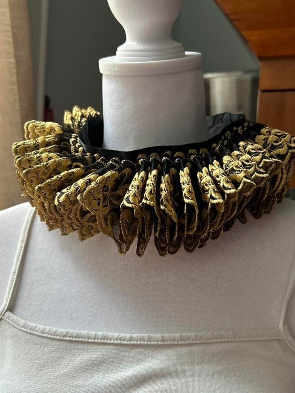 New Renaissance Gold and Black Neck Collar